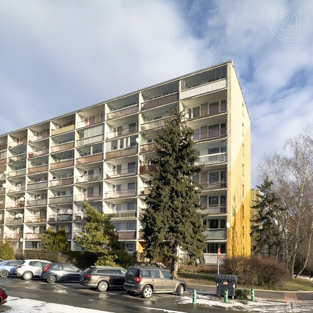 Pronájem bytu 3+1 s lodžií, CP 72 m2, Praha 9 - Prosek