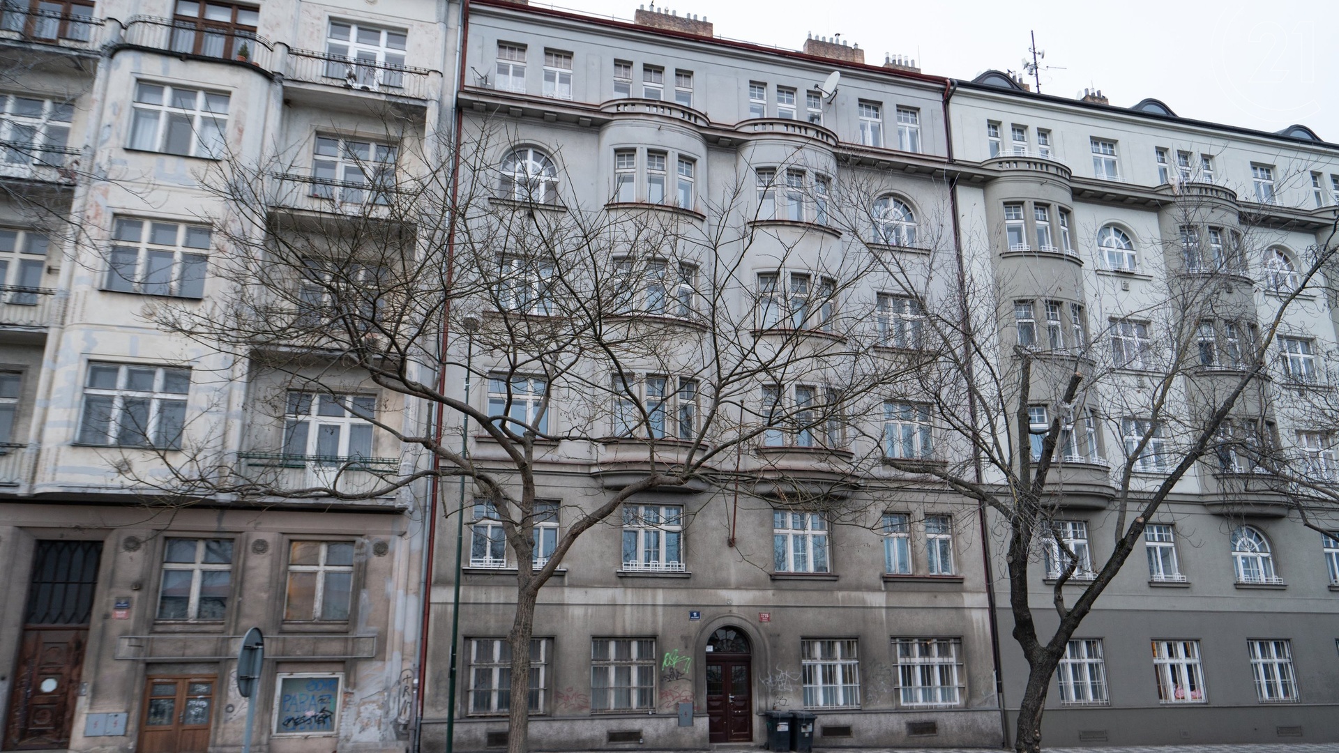 Pronájem zrekonstruovaného bytu 2+kk, 56 m², Praha - Smíchov