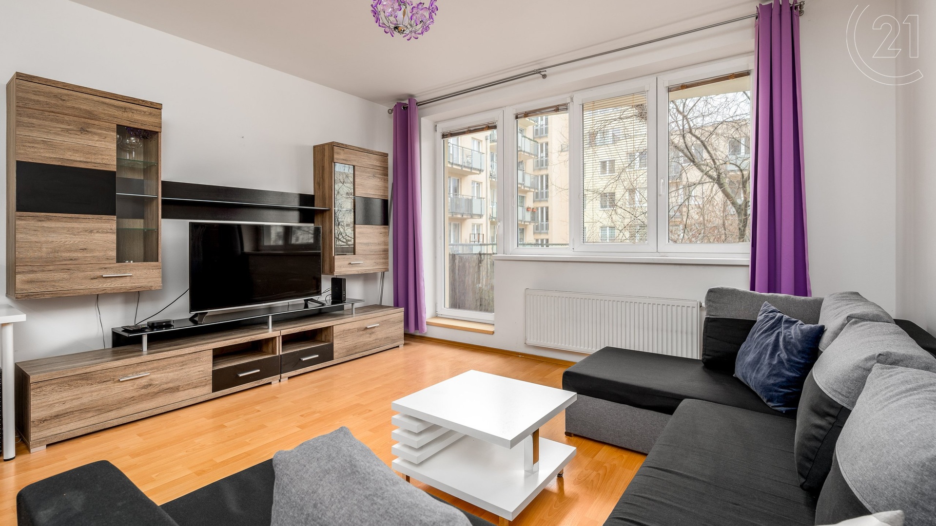 Pronájem bytu 2+kk s balkonem a komorou, 57 m², P10 - Hostivař, projekt Slunečný Vršek, ulice Rižská