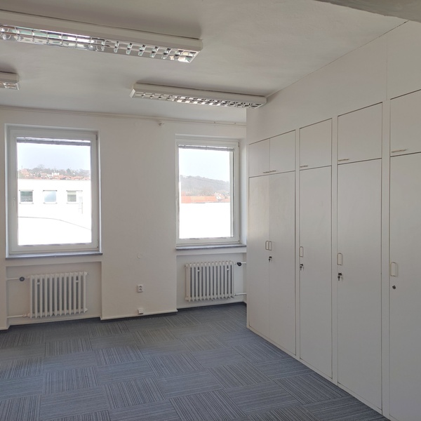 Pronájem kanceláře 23 m2, Zlín - Prštné