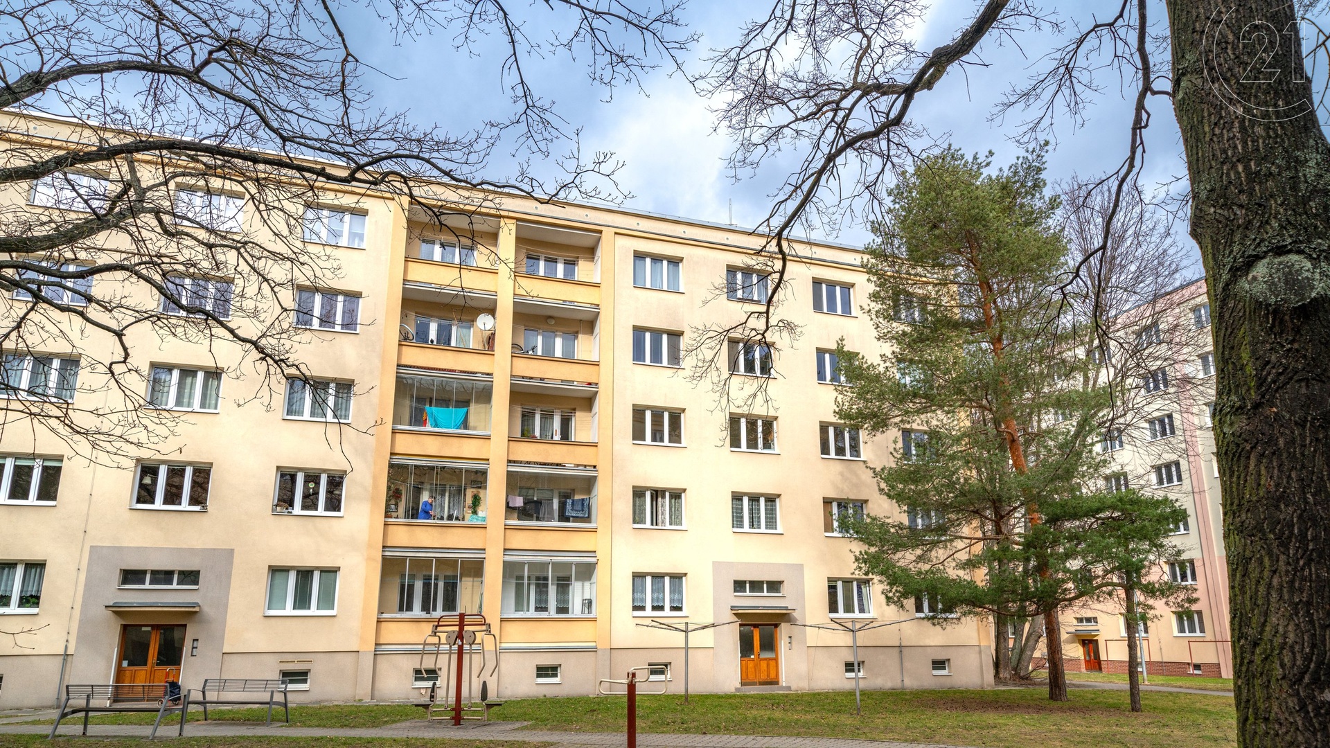 Zrekonstruovaný byt 2+1 se sklepem, Praha 6 - Veleslavín