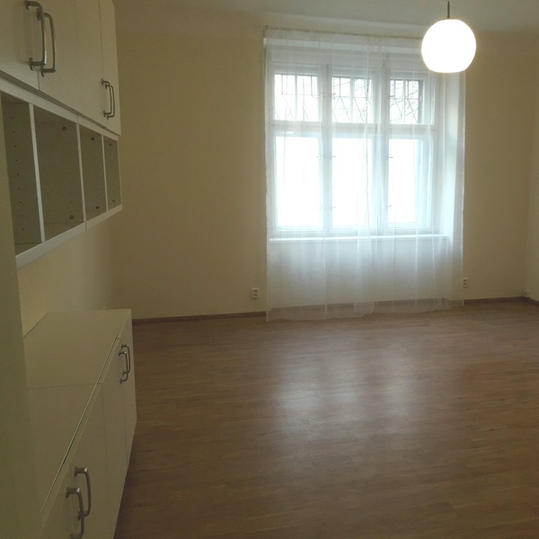 Pronájem bytu 1+kk, 39 m2, Kodaňská, Praha 10 - Vršovice