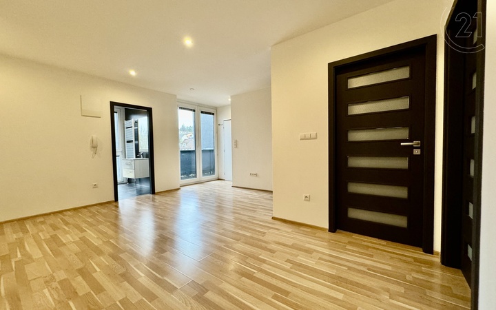 Pronájem krásného bytu 3+kk s terasou, 64 m² - Brno - Obřany - Fryčajova 29