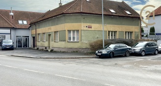 Rodinný dům se dvěma bytovými jednotkami 2+1 a s pozemkem 436 m2, Poděbrady.