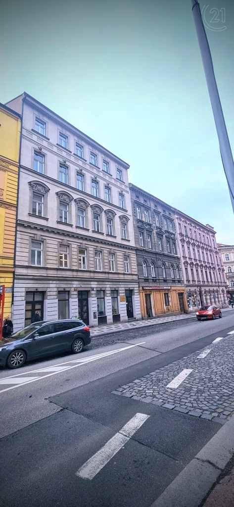 Kancelářská budova k pronájmu Praha - Žižkov