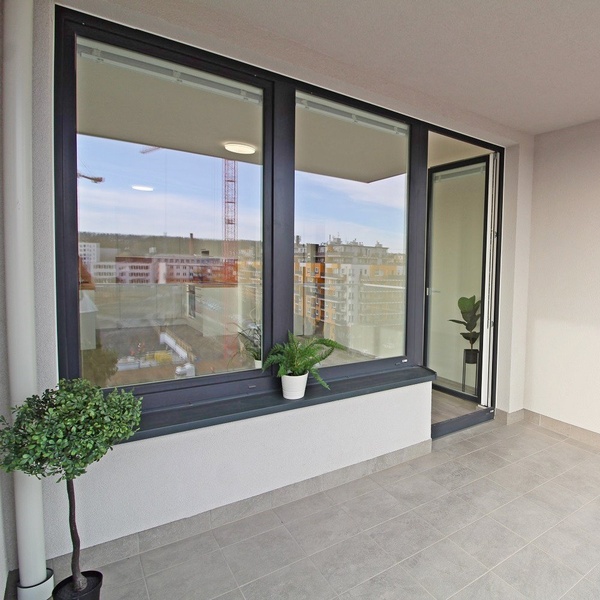 Podnájem 2+kk s balkónem a krytým parkovacím stáním, 62 m² - Praha - Vysočany