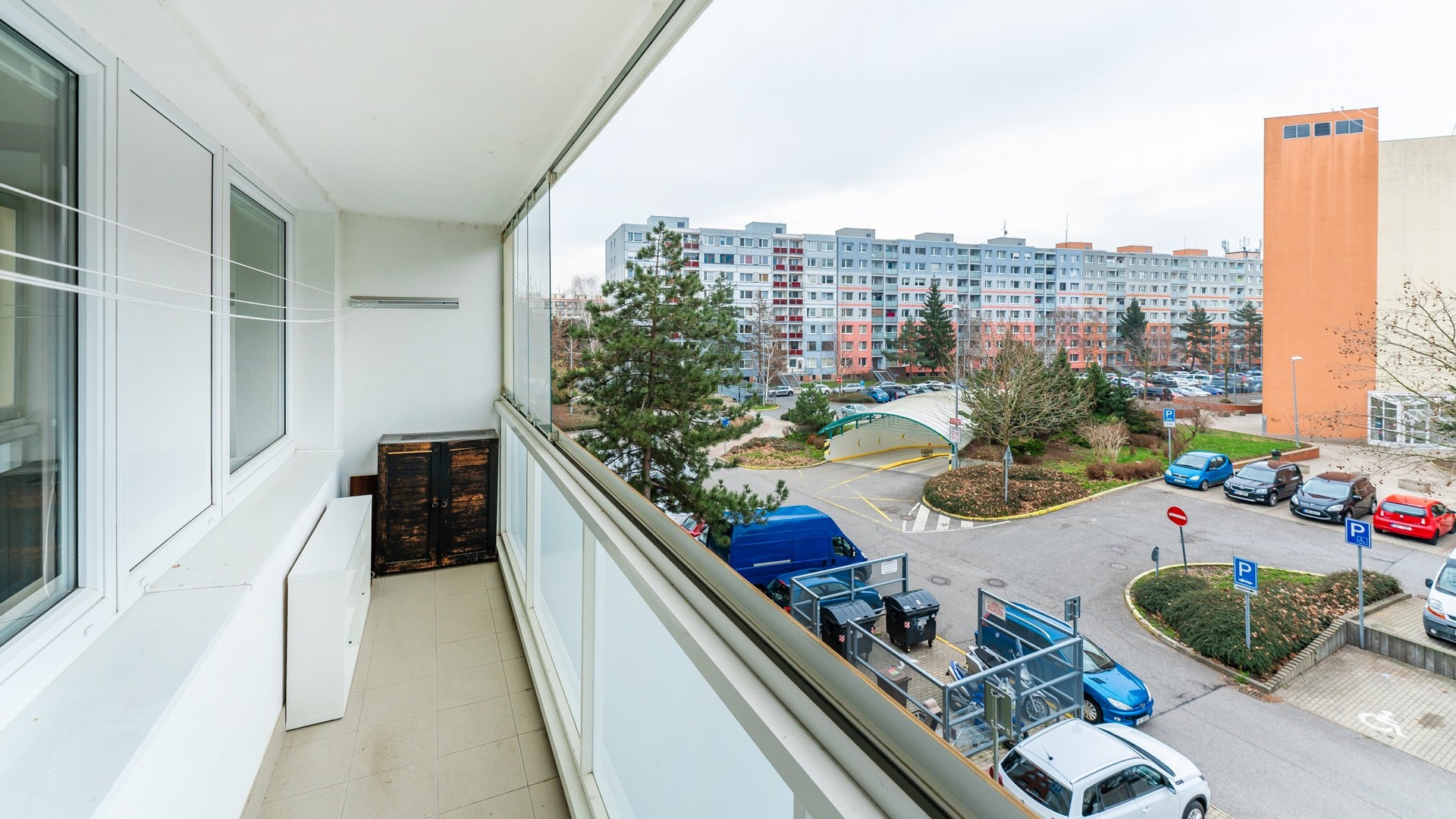 Pronájem byty 3+kk, 86 m² včetně lodžie - Praha - Horní Měcholupy