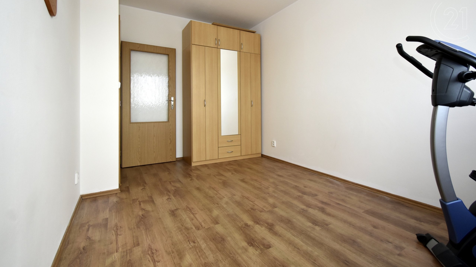 Pronájem byty 2+kk, 35 m² - Praha - Černý Most