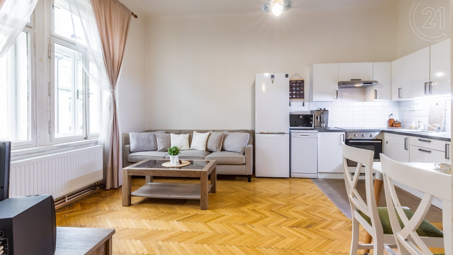 Pronájem bytu 3+kk (69 m2), Praha - Vinohrady