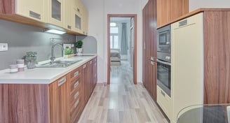 Prodej byty 2+kk, 39 m² + balkon 1,5 m² - Praha - Holešovice