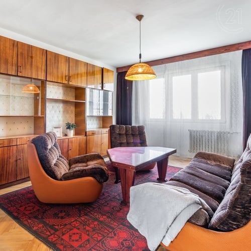 Pronájem prostorného bytu 3+1 o užitné ploše 80 m² v Plzni - Doubravce