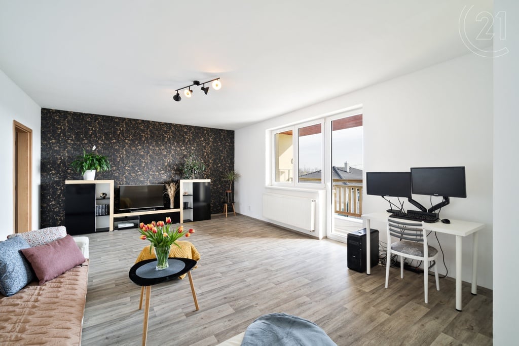 Prodej bytu 3+1, 87 m² plus lodžie,  Znojmo -