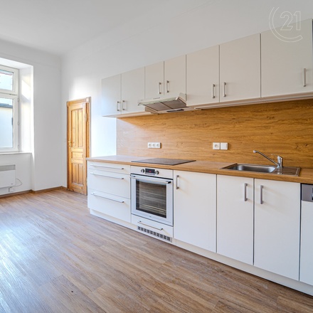 Prodej byty 2+kk, 38 m² - Praha - Košíře