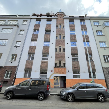 Pronájem hezkého bytu 2+1, Praha, Vršovice