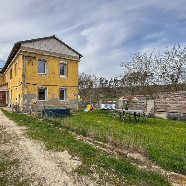 Prodej zemědělské usedlosti, 200 m² - Vraný - Horní Kamenice, pozemek 14 942m²