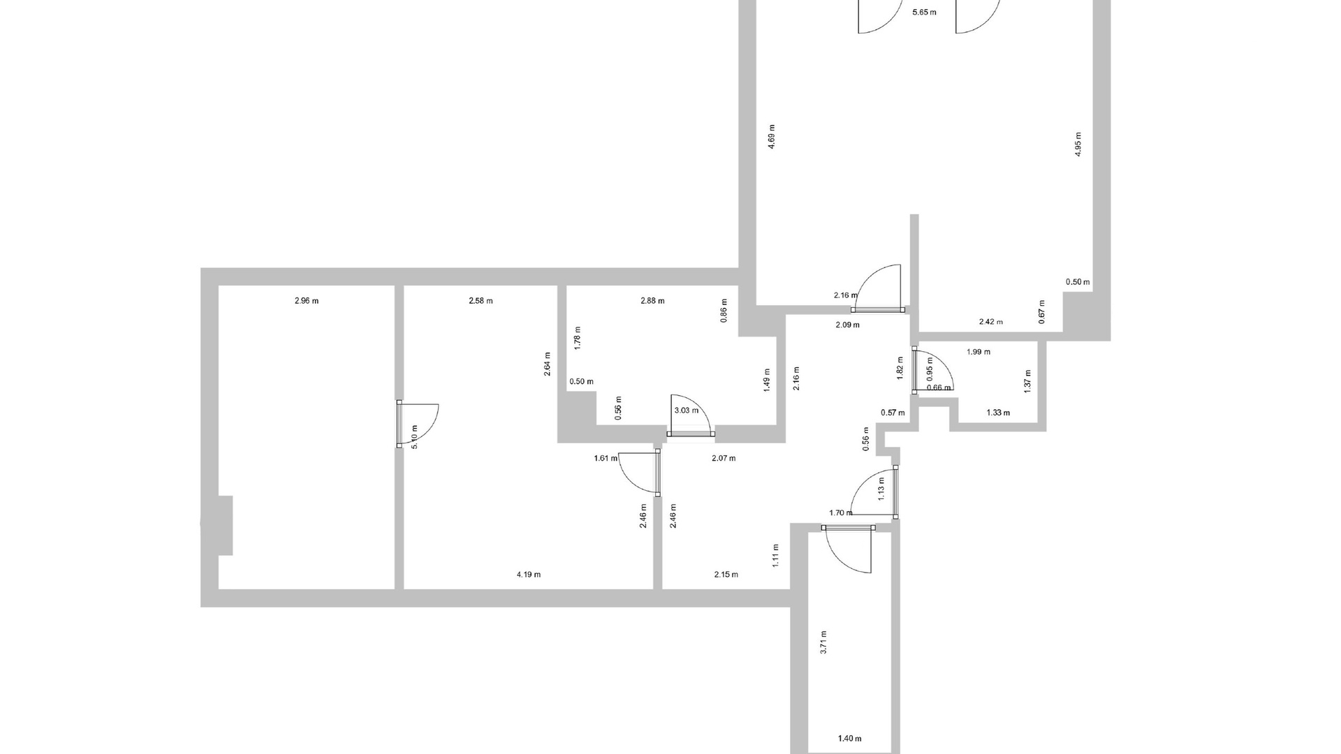 Pronájem bytu v řadovém domě o dispozici 3kk + balkón (94 m²) a sdílená zahrada - Jesenice