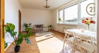 Prodej byty 3+1, 65 m² - Praha - Smíchov