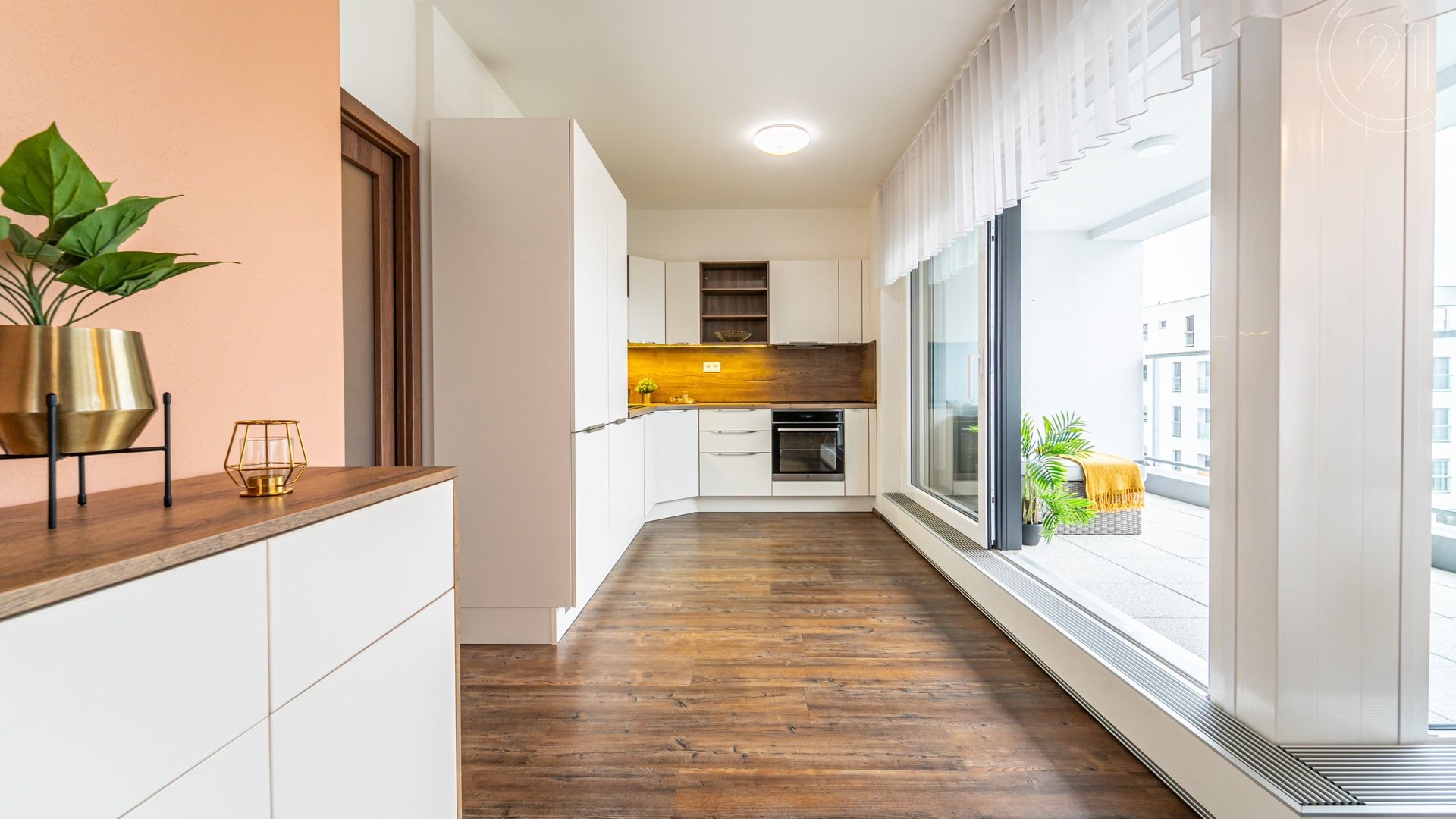 Pronájem krásného a moderního bytu o dispozici 3+kk a velikosti 82 m² v Brně - Sadová