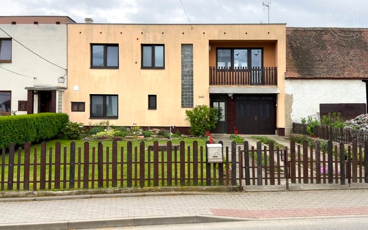 Prodej vícegeneračního RD 5+1 190 m² Mikulovice