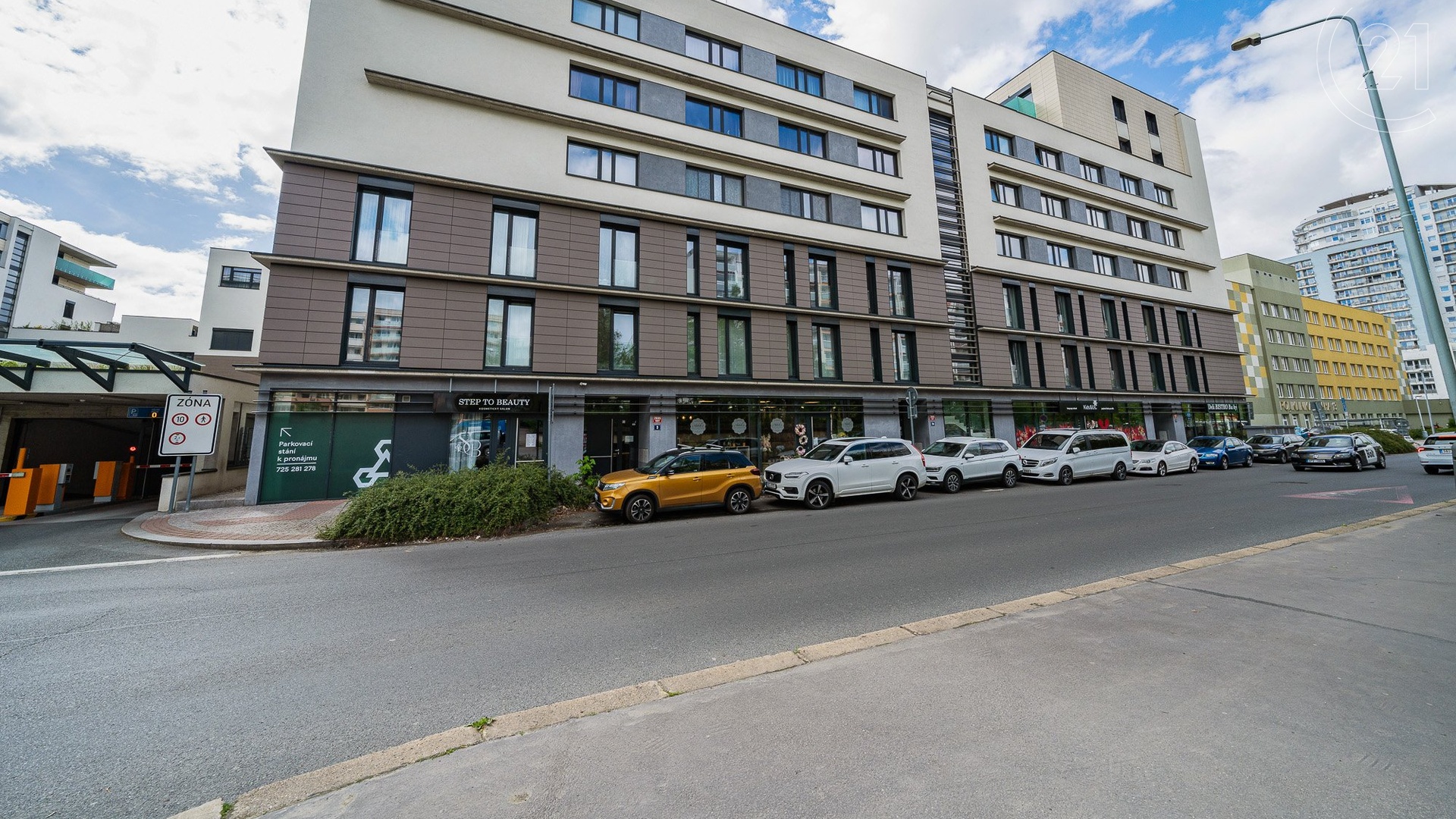 Pronájem novostavby bytu 2+kk, 60 m² se sklepem a parkováním, Petržílkova, Praha 5