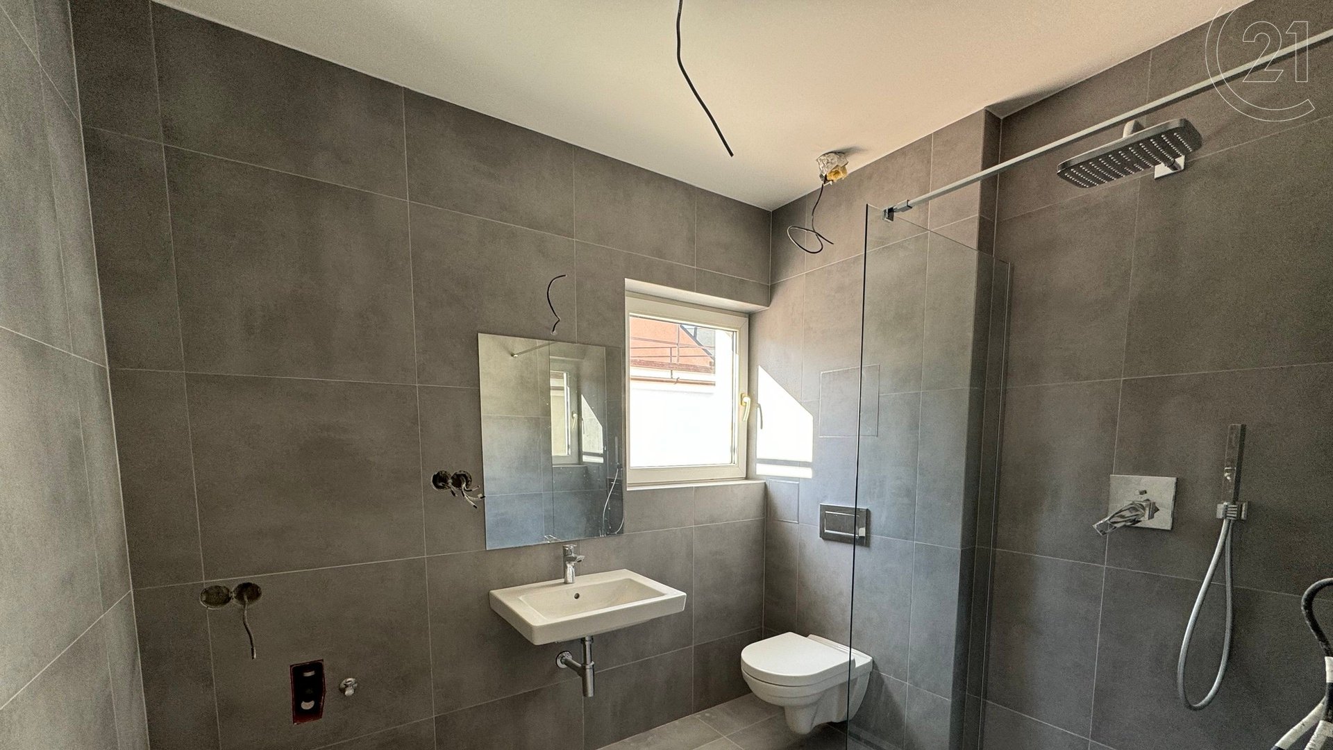 Byt 2+kk se dvěma koupelnami a WC, samostatným vchodem a sklepem, projekt Žalanského, Praha 6 - Řepy