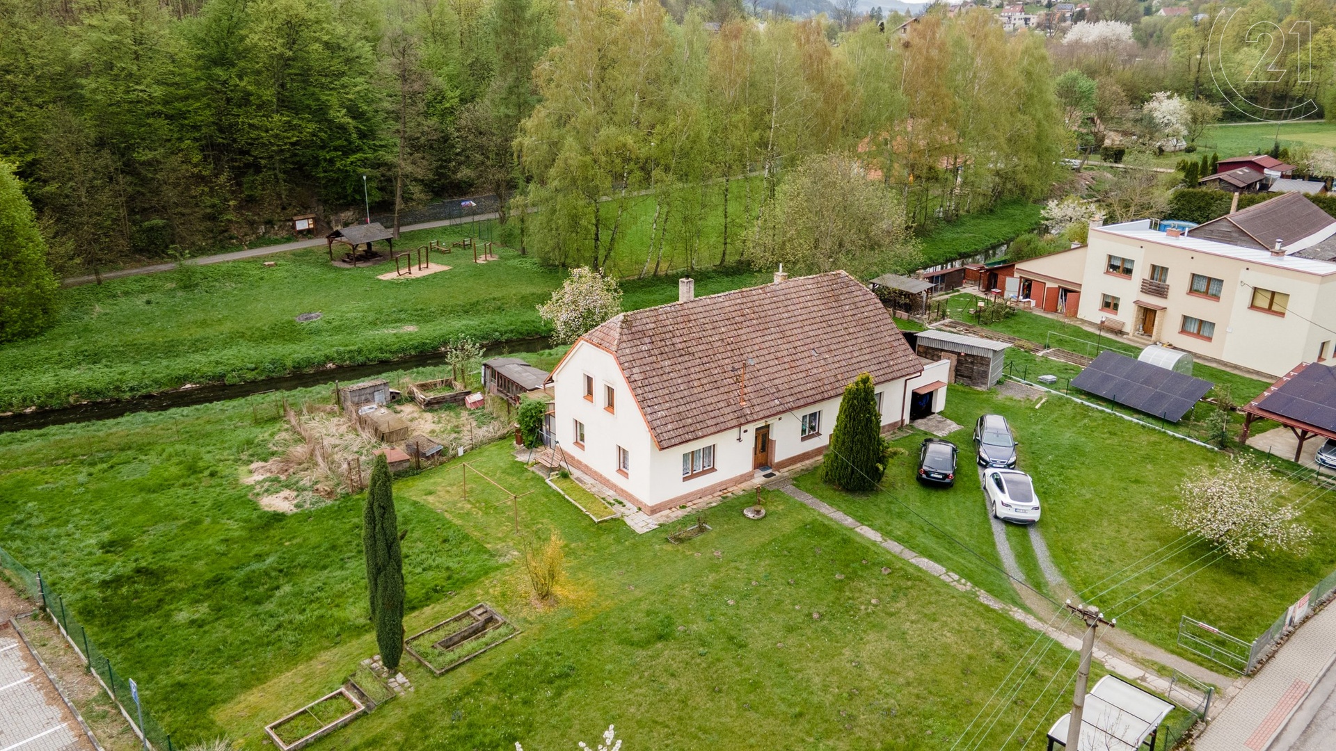 Prodej rodinného domu Lhotka 51, Česká Třebvá s 2.833 m2 pozemků
