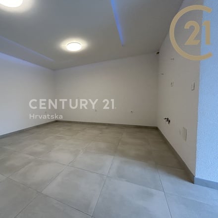 Prodej bytu 4+kk (70 m²) s dvěma terasami - Poreč, Istrie, Chorvatsko