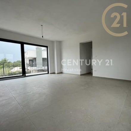 Prodej bytu 4+kk (95 m²) s privátní střešní terasou s výhledem na moře - Poreč, Istrie, Chorvatsko