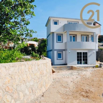 Prodej rodinného domu (194 m²) s bazénem - Dobre Vode, Bar, Černá Hora