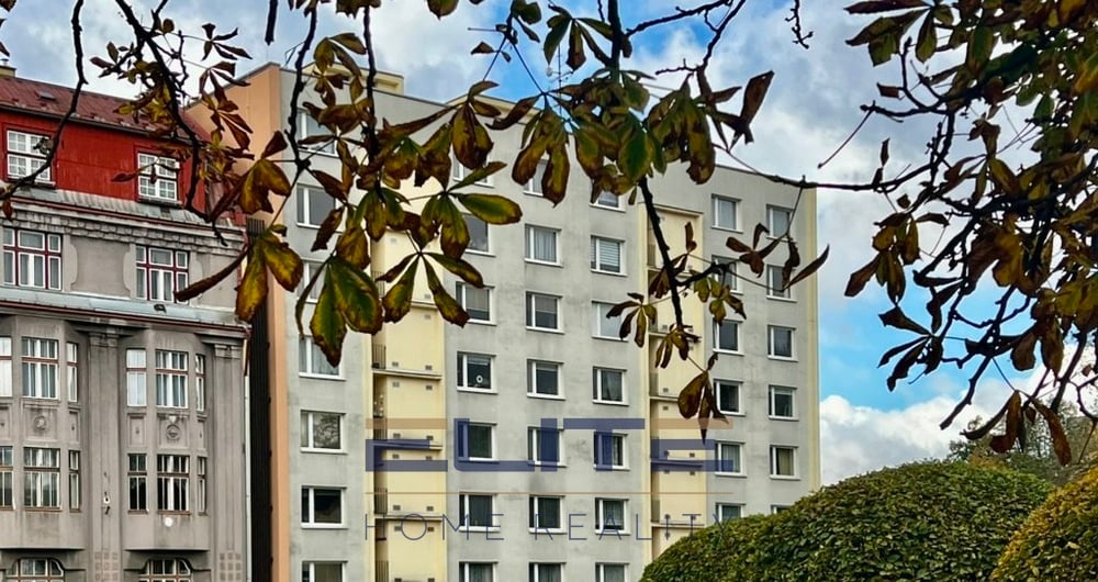 Prodej bytu 2+1 s lodžií - Liberec, nám. Tržní