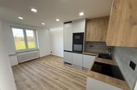 Pronájem bytu 2+kk 40 m², 3NP/3NP, na ul. Svazácká, Ostrava - Zábřeh