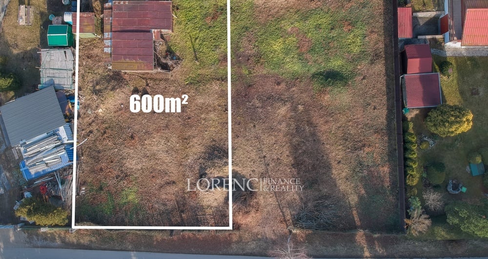 Krásný pozemek v chatové oblasti u lesa, ideální pro výstavbu rekreačního domku, 632 m² - Unhošť