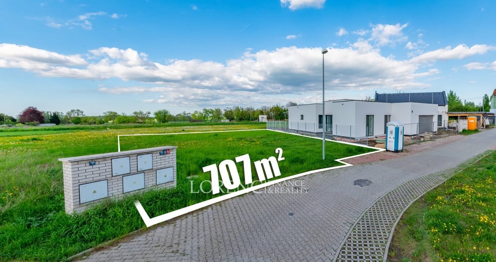 Prodej pozemky pro bydlení, 707 m² - Praha - Kbely