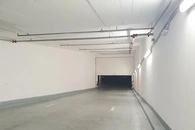 podzemní garážové stán175813