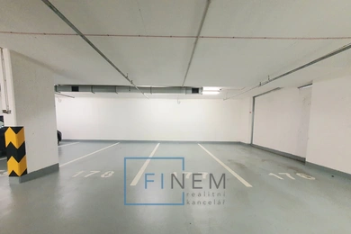 Nabízíme k pronájmu bezpečné podzemní garážové stání v 2. PP,  Praha 9 - Letňany, Ev.č.: 00198