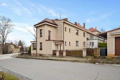 Na prodej RD 2x 3+1 (4+1) se zahradou, pozemek 563 m² ,v obci Chotěboř, okres Havlíčkův Brod, Ev.č.: 00261
