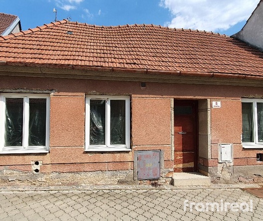 Prodej, Rodinné domy, 305 m² - Brno - Žebětín