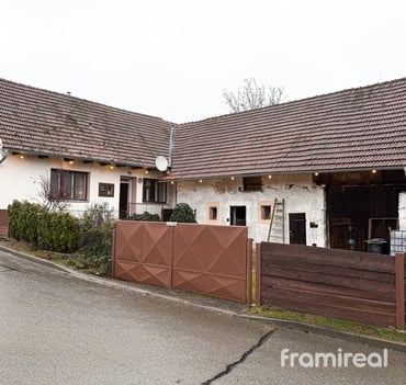 Prodej rodinného domu 109 m² se stodolou - Kaly u Tišnova