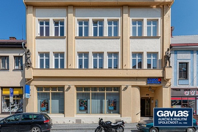 Prodej pronajaté komerční budovy s pobočkou České spořitelny, 1088m² - Chotěboř, Ev.č.: CS1904b