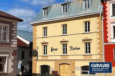 Prodej hotelu Rotter s restaurací a wellness v historickém centru vyhledávaného podhorského městečka Králíky, Ev.č.: 60356