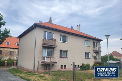 Bytový dům se 4 pronajatými byty + volná využitelná půda -  Žáky u Čáslavi, Ev.č.: CSDD323
