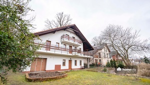 Prodej prostorného rodinného domu,  1 131 m² - Hradec Králové - Svobodné Dvory