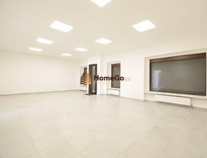 REZERVOVÁNO Dlouhodobý pronájem prostor na prodejnu nebo kanceláře