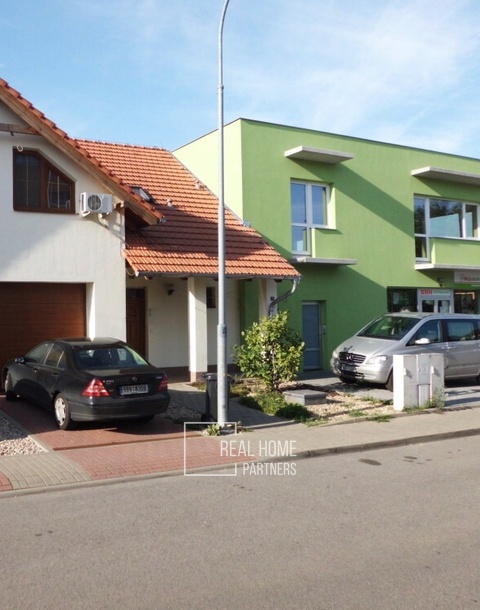 Pronájem RD 5+kk s garáží, CP 226 m2, Brno – Slatina, ul. Křehlíkova