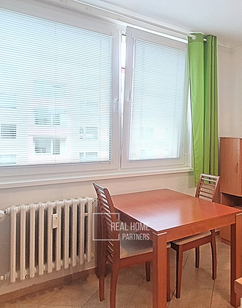 Pronájem bytu 1+1, 38 m² - Znojmo - Kuchařovická