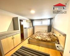 B5D4743C-96CE-4F5A-926D-F29104C4B8D9