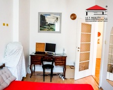 3D06FBB2-9567-4DAE-AD57-3BC2F8FB2D37