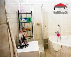 97CEA598-E16A-4C02-8FF1-350BC11C6BA4