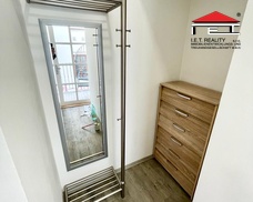 A5FE5EC8-B96B-47C9-9C59-68C7BB93FAC0