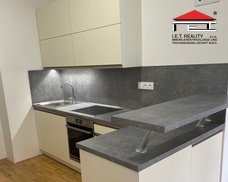 3B4F240C-2E65-494E-8FE9-7CB834F490D8